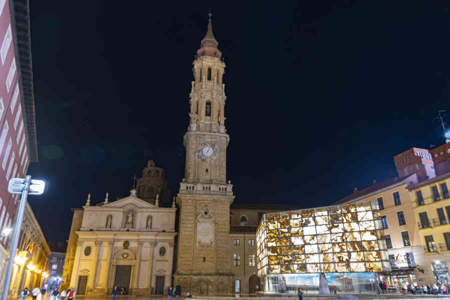 Zaragoza 031 - catedral del Salvador (la Seo).jpg